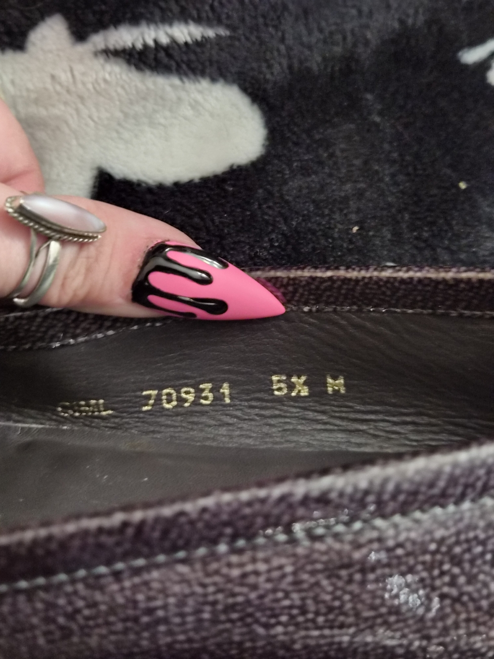 Stuart Weitzman Tassel Loafers - Picture 5 of 5